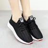 Nuevos Zapatos Deportivos Casuales de Malla para Mujer Primavera y Verano Zapatos para Caminar de Suela Gruesa Zapatos Cómodos de Suela Blanda con Cordones Zapatos de Tela Old Beijing