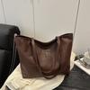 Bolsa Tote Retrô da Moda Bolsa Feminina 2025 Nova Bolsa de Ombro Versátil para o Dia a Dia Bolsa de Compras de Grande Capacidade