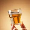 Envío Gratis Venta al por Mayor de Fábrica Vasos de Cerveza Templados, Vasos de Vidrio, Vasos para Beber Específicos para KTV, Vasos Octagonales en Stock, Vasos de Chupito Individuales