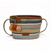 Bolsa de palha listrada colorida para mulheres, novo modelo 2026, bolsa transversal de palha trançada para férias na praia, bolsa de ombro tipo balde versátil e fashion