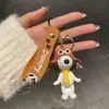 Chaveiro Snoopy Boneco Desenho Animado Pingente de Bolsa Carro Chaveiro Fofo Pingente Pequeno Criativo para Casal Atacado