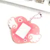 Mismo Estilo que Little Red Book Ins Lindo Corazón Brillante Acrílico de 1.0 pulgada Soporte para Tarjetas Foto de Identificación Ventilador Tarjeta Colgante para Foto
