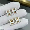 Aretes de Esmalte Rosa Dorado, Aretes Mini Estilo Francés Forma de H para Pareja, Aretes Clásicos Elegantes, Aretes de Moda con Letra H para Mujer