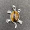 Colgante Broche Doble Uso Tortuga Pequeña Incrustaciones de Cristal Piedra Natural Multicolor Pin Exagerado Moderno Joyería de Comercio Exterior
