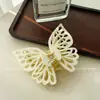 Presilha Duowei Jewelry Coreana Versátil de Duas Camadas Borboleta para a Parte de Trás da Cabeça, Elegante Presilha Tubarão, Presilha Simples para Acessório de Cabeça Feminino