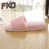Nuevas Zapatillas de Felpa de Otoño para Casa Suelo de Madera Algodón Tira Única Suela Plana Comercio Exterior Estilo Pareja Zapatillas Peludas