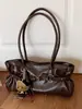 Bolso plisado retro simple para mujer, nuevo modelo 2026, bolso de hombro de gran capacidad para el trabajo, bolso de mano tote de otoño e invierno