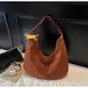 Bolsa de Ombro Grande Retro Casual Transfronteiriça para Mulheres Nova Outono e Inverno 2025 Grande Capacidade Elegante Bolsa de Ombro Versátil Bolsa Tote