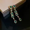 Brincos de Diamante Esmeralda Vintage Agulha de Prata Moda Nicho Brincos de Luxo Leve Alta Qualidade Elegante Personalizado Brincos Atacado