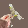 Pinza de garra con borla de trigo de mariposa de pedrería y perla pinza para el pelo de red roja femenina pasador pinza de tiburón para la parte trasera de la cabeza pinza para tocado