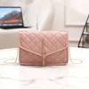Moda Primavera/Verão 2026 Bolsa Feminina Corrente de Diamante Bordada Bolsa Quadrada Pequena Transversal Ombro Bolsa para Celular Atacado Dropshipping