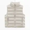Chaleco de algodón de cuello alto estilo nuevo, moderno y versátil, diseño simple de canalé, cálido chaleco de algodón para mujer, estilo otoño e invierno