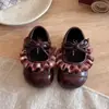 Zapatos Mary Jane de cuero para niñas estilo coreano, nuevo modelo otoño e invierno 2026, zapatos de una sola suela con lazo y encaje de princesa, zapatos versátiles para bebé