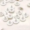 Botão plástico dois em um botão macho-fêmea botão de peça única preto e branco integrado botão de pressão descartável liberação botão anti-desmontagem fabricante atacado