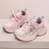 Tenis para Niñas 2026 Nuevo Modelo Moño con Pedrería Suela Gruesa Velcro Transpirable Casual Dulce Suela Suave Zapatos para Niños