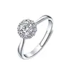 Anillo Estrellado de Lujo Ligero para Mujer, Circonita Brillante Micropavimentada en Toda la Superficie, Anillo de Banda Lisa, Diseño Ajustable, Joyería de Mano Versátil para el Uso Diario