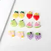 Accesorios de Resina para Manualidades de Dibujos Animados Serie de Frutas Translúcidas Pegamento de Crema Pinzas para el Cabello Hebillas de Zapatos Llaveros Adornos para Fundas de Teléfono Pegatinas