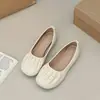 Sapatos de Salto Baixo Plissados Versáteis Estilo Coreano Novos para Primavera e Outono Sapatos de Lona Sapatos de Vovó Retrô Sapatos Rasos Femininos