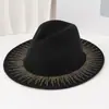 Sombrero Nupcial Europeo y Americano Nuevo Estilo Ala Ancha Estampado Dorado Ante Sombrero de Fieltro de Ala Ancha Moda Corazón de Melocotón Sombrero de Vaquero