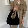 Bolsa de mano de gran capacidad, diseño de nicho, bolso cruzado vintage para mujer, nuevo bolso de hombro personalizado de otoño 2026 para commuting