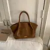Bolsa Versátil para o Dia a Dia para Mulheres 2025 Novo Estilo High-End Casual Bolsa Tote de Grande Capacidade Bolsa de Ombro de Mão