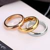 Europa y Estados Unidos estilo caliente simple acero de titanio versión ancha anillo liso brillante anillo anillo de amantes dedo índice acero inoxidable personalizado anillo de marea