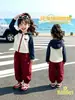 Conjunto deportivo para niña, nuevo y elegante atuendo infantil de otoño 2026 para bebés, conjunto de dos piezas súper lindo con pantalones cargo