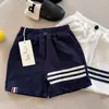 Shorts Infantis para Bebês e Crianças Roupa de Verão Calça de Cinco Pontos Listras Azuis Calça Casual Calça Esportiva Confortável Respirável Versátil 2026