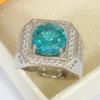 Taobao live tremolo joias rigorosamente selecionadas incrustadas com oito corações e oito flechas zircônio azul e verde imitação anel de diamante Maldivas Mosan