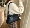 Bolsa de Mão Transfronteiriça Design de Nicho Francês Elegante Tecida de Ombro Único Sob o Braço Simples Casual para o Dia a Dia Bolsa de Mão Feminina