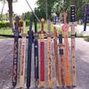 Todos os tipos de espada de bambu espada de madeira brinquedos infantis armas adereços atrações turísticas artesanato espada antiga de madeira