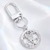 Lujo Ligero Chapado en Oro Full Diamante Charm Hebilla en Forma de D Colgante Hueco en Forma de Corazón Accesorios para Bolsos Llaves Fábrica Stock Mayorista