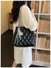 Bolso Acolchado con Cadena de Moda Versátil para Mujer 2026 Nuevo Modelo de Gama Alta Versátil para el Trabajo Bolso de Hombro Cruzado Tote
