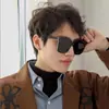 Gafas de Sol Polarizadas para Hombres y Mujeres, Montura Cuadrada, Modernas para Conducir con Protección UV, Estilo de Lujo Ligero, Montura Negra Parasol