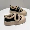 Sapatos femininos Mary Jane de pelúcia com temperamento, sapatos de inverno simples com forro de veludo, sapatos femininos super bonitos, sapatos de pelo com saias, novos sapatos de algodão