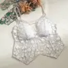 Camisola estilo francês com pétalas, renda em malha, sutiã confortável, lingerie leve, design sexy nas costas, sutiã camisola
