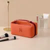 Bolsa de Maquiagem de Lona com Bordado Simples Portátil de Mão Bolsa de Higiene Pessoal para Viagem Grande Capacidade à Prova de Poeira Bolsa de Armazenamento de Cosméticos