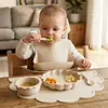 Novos Babadores de Silicone de Grau Alimentício para Bebê, Conjunto com Tema de Leão, Conjunto de Utensílios de Mesa de Silicone para Crianças com 6 Peças: Tigela, Colher e Garfo