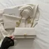 2026 Bolso de Cadena de Moda Retro Estilo Nuevo Color Sólido Axila Casual Hombro Único Simple Cruzado Francés Bolso Cuadrado Pequeño