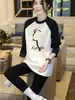 Camiseta de manga larga de algodón puro en color de contraste para mujer, top casual suelto de manga raglán de longitud media para otoño 2026 para combinar con pantalones de tiburón