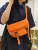 Nueva bolsa de pecho personalizable con cerradura para hombres y mujeres, bolsa pequeña de hombro de lona casual deportiva, mochila de un solo hombro moderna y genial para ciclismo al aire libre
