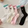 Calcetines para Mujer en Otoño e Invierno Nuevo Ins Lindo Dibujo Animado Perrito Calcetines Blancos de Contraste de Media Pantorrilla Anti-Pilling Calcetines para Estudiantes Femeninas