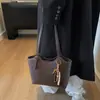 Bolso de Mano de Cuero Aceitado y Encerado Estilo Retro para Mujer Nuevo de Gran Capacidad para el Trabajo y el Viaje Diario 2025 El Más Fácil de Combinar Bolso de Hombro Casual de Otoño