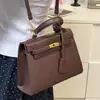 Bolso Kelly de alta gama, ligero y lujoso, nuevo diseño transfronterizo 2026, estilo nicho, bolso de hombro, bolso cruzado, bolso de mano retro y versátil