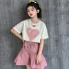 Conjunto de Verão Curto para Meninas 2026 Novo Estilo Moda Casual Shorts de Verão Conjunto de Duas Peças para Crianças de Meia-Idade e Mais Velhas