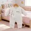 Macacão Borboleta para Recém-Nascido Outono 2026, Três Camadas Quente, Sem Costura, Bordado Cartoon Roupa de Bebê, Roupa para Engatinhar 52-59 #