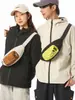 Bolsa de pecho para botella de agua con bloques de color para exteriores, mochila cruzada ligera para senderismo, montañismo, ciclismo, bolsa de almacenamiento portátil para taza de agua
