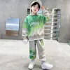 Conjunto Tie-Dye para Meninos Primavera e Outono 2026 Novo Estilo, Conjunto de Duas Peças de Moletom Único para Crianças Tamanho Médio e Grande, Roupas de Outono Infantis da Moda