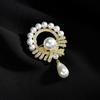 Broche de perlas estilo palacio vintage para mujer, diseño de alta gama, broche para chaqueta, accesorios del Nuevo Barroco.
