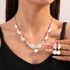 Set de Aretes de Perla con Alas de Diamante y Cadena para Clavícula Estilo Palacio Retro Lujo Ligero Collar de Gama Alta para Mujer Venta al por Mayor